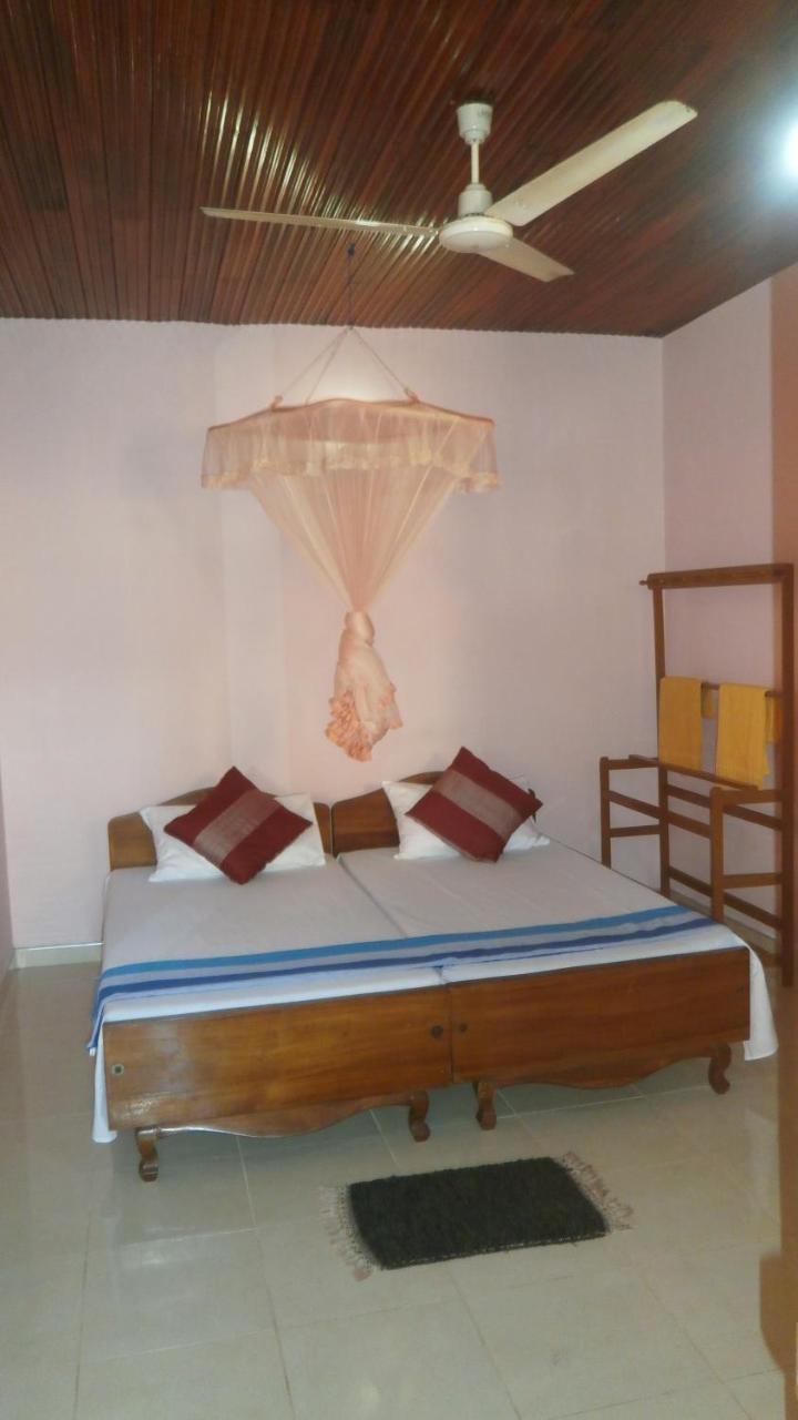 Sunny Lanka Guest House Matara Buitenkant foto